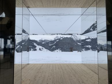 Contemporary art: the great rush to the Swiss Alps, the seasonal epicentre of trade and major debates