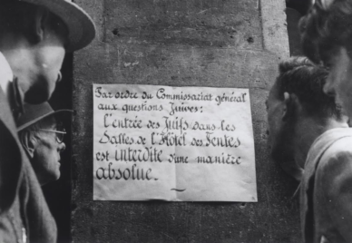 The art market during  the Second World War: fake bargains and overlooked promising values